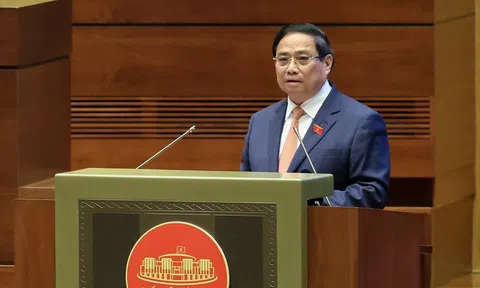 Thủ tướng: Kinh tế Việt Nam khẳng định đủ sức chống chịu trước các cú sốc bên ngoài, tăng trưởng cao hàng đầu thế giới