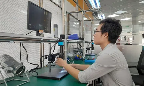 TP. Hồ Chí Minh đề xuất hỗ trợ tối đa 200 tỷ đồng cho mỗi dự án AI, bán dẫn và công nghệ số